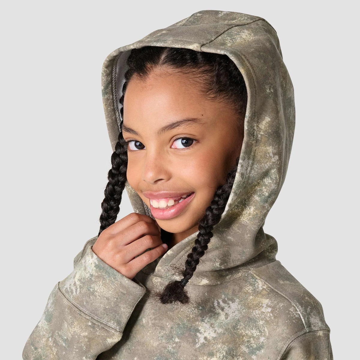 Girls' Long Sleeve Hooded Camo Graphic Sweatshirt (Child/Youth)